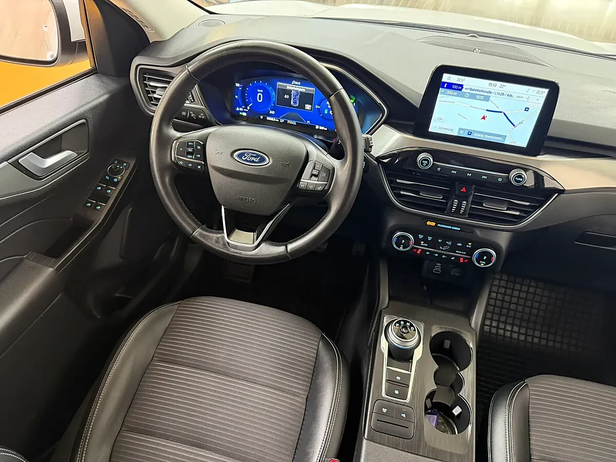 Ford Kuga 2024 photo 2