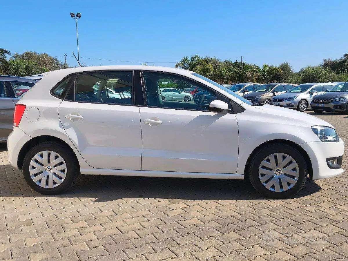 Volkswagen Polo 2009 photo 3