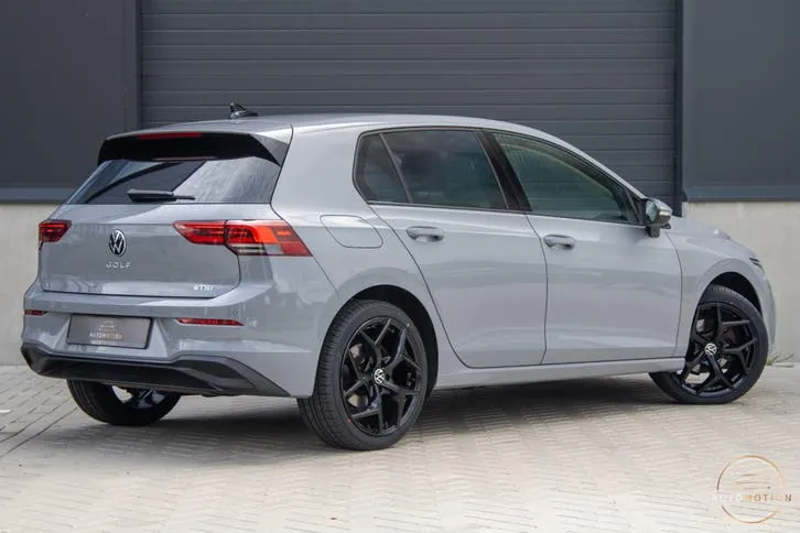 Volkswagen Golf 2020 photo 2