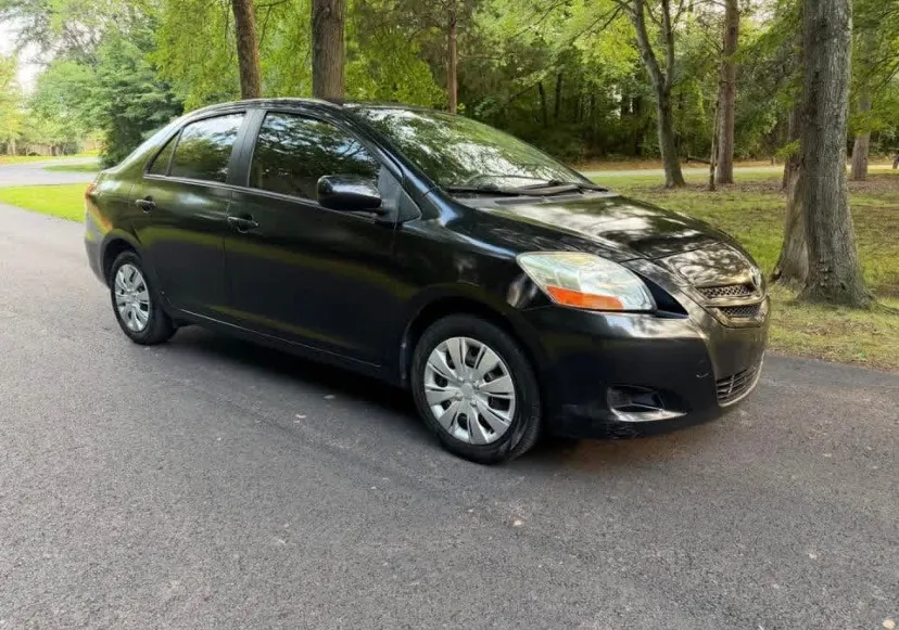 Toyota Yaris 2010 photo 4