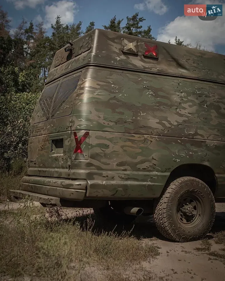 Ford Econoline 1996 photo 4