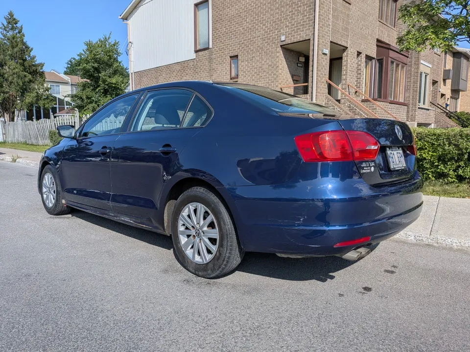 Volkswagen Jetta 2012 photo 3