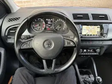 Skoda Fabia 2016 photo 3