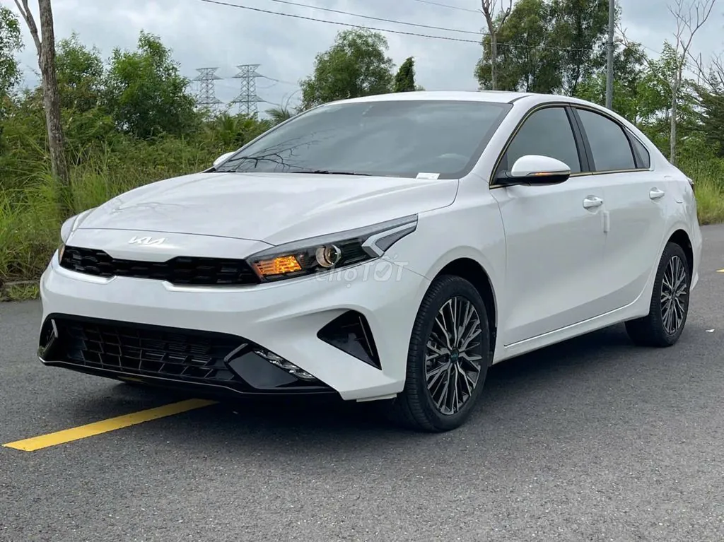 Kia K3 2025 photo 3