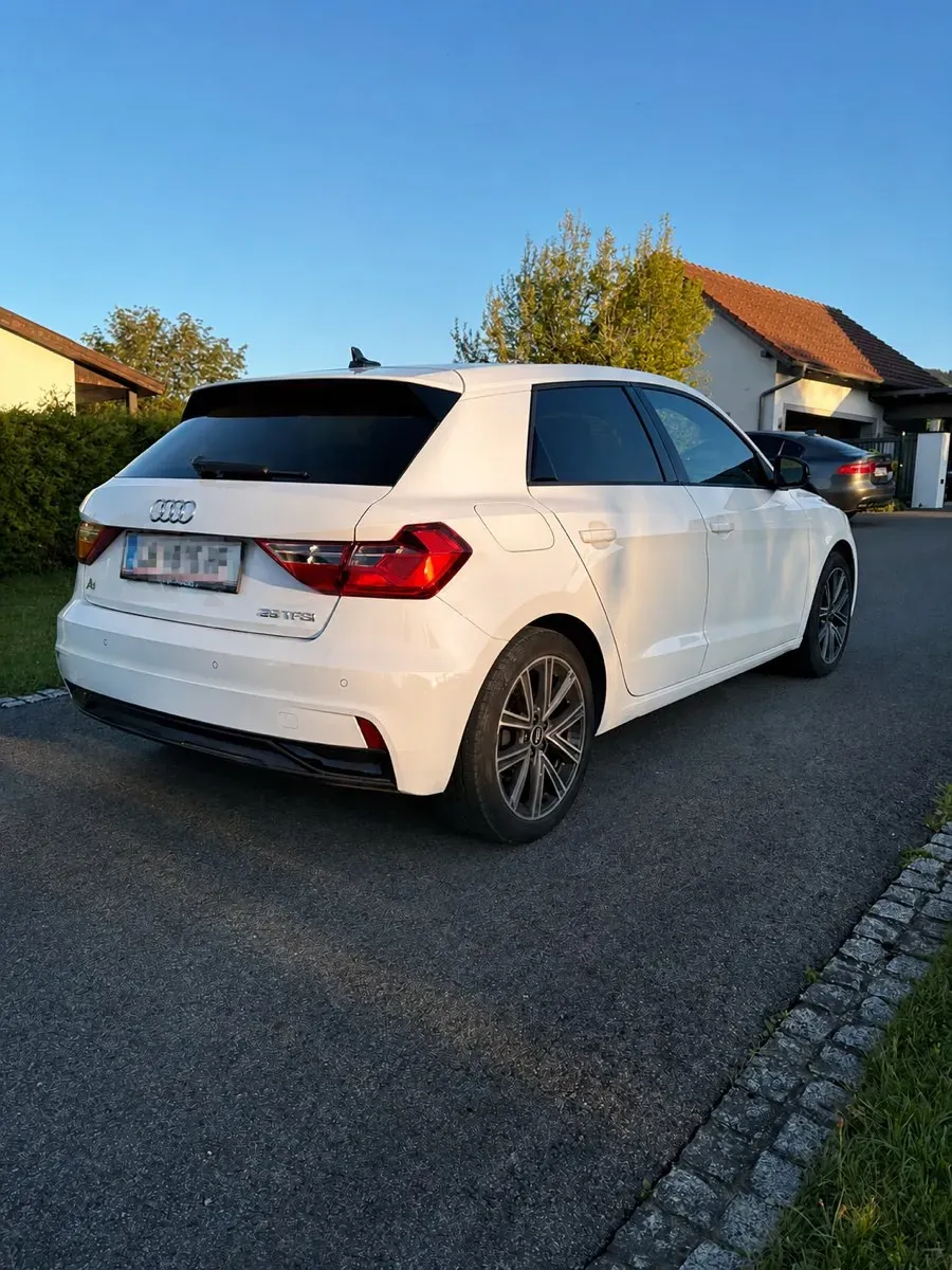 Audi A1 2021 photo 2