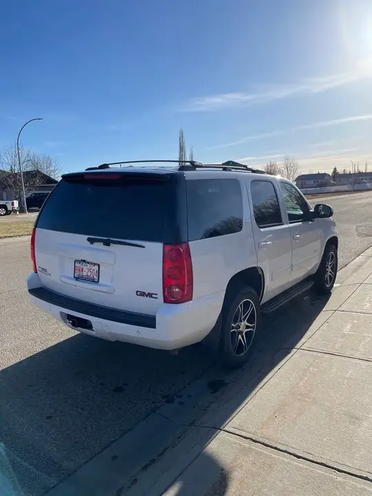 GMC Yukon 2013 photo 4