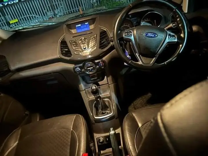 Ford Ecosport 2016 photo 5