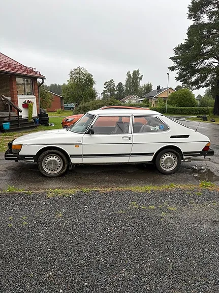 Saab 900 1986 photo 3