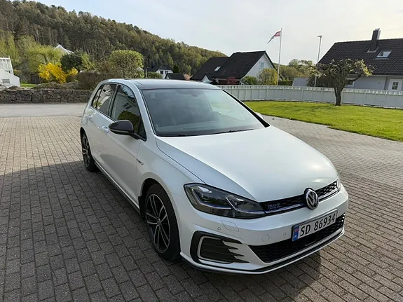 Volkswagen Golf Vii 2018 photo 2