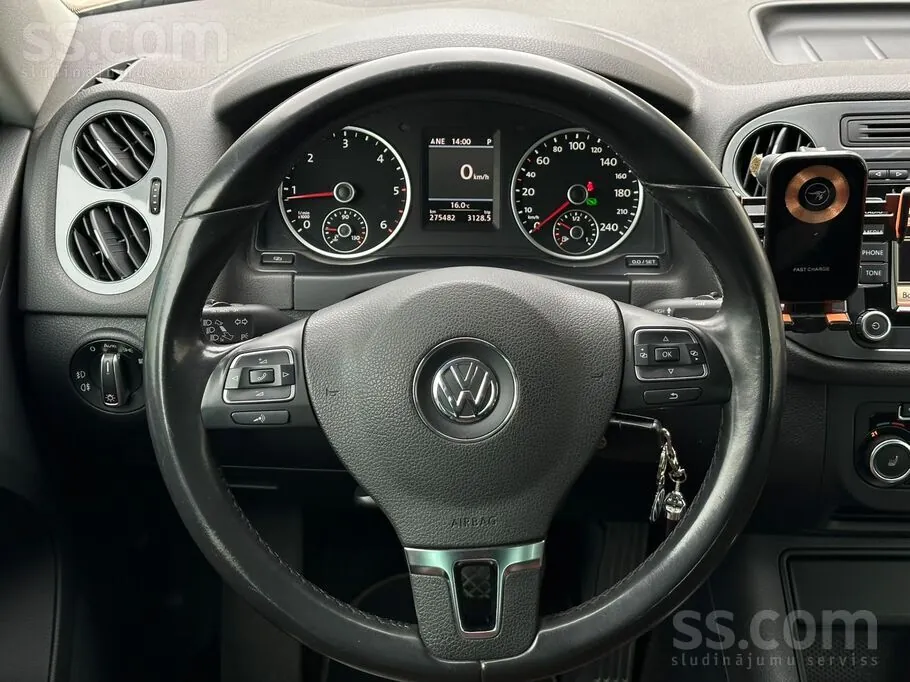 Volkswagen Tiguan 2012 photo 4