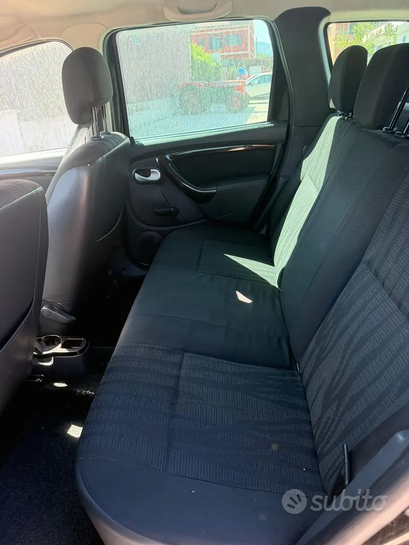 Dacia Duster 2010 photo 5