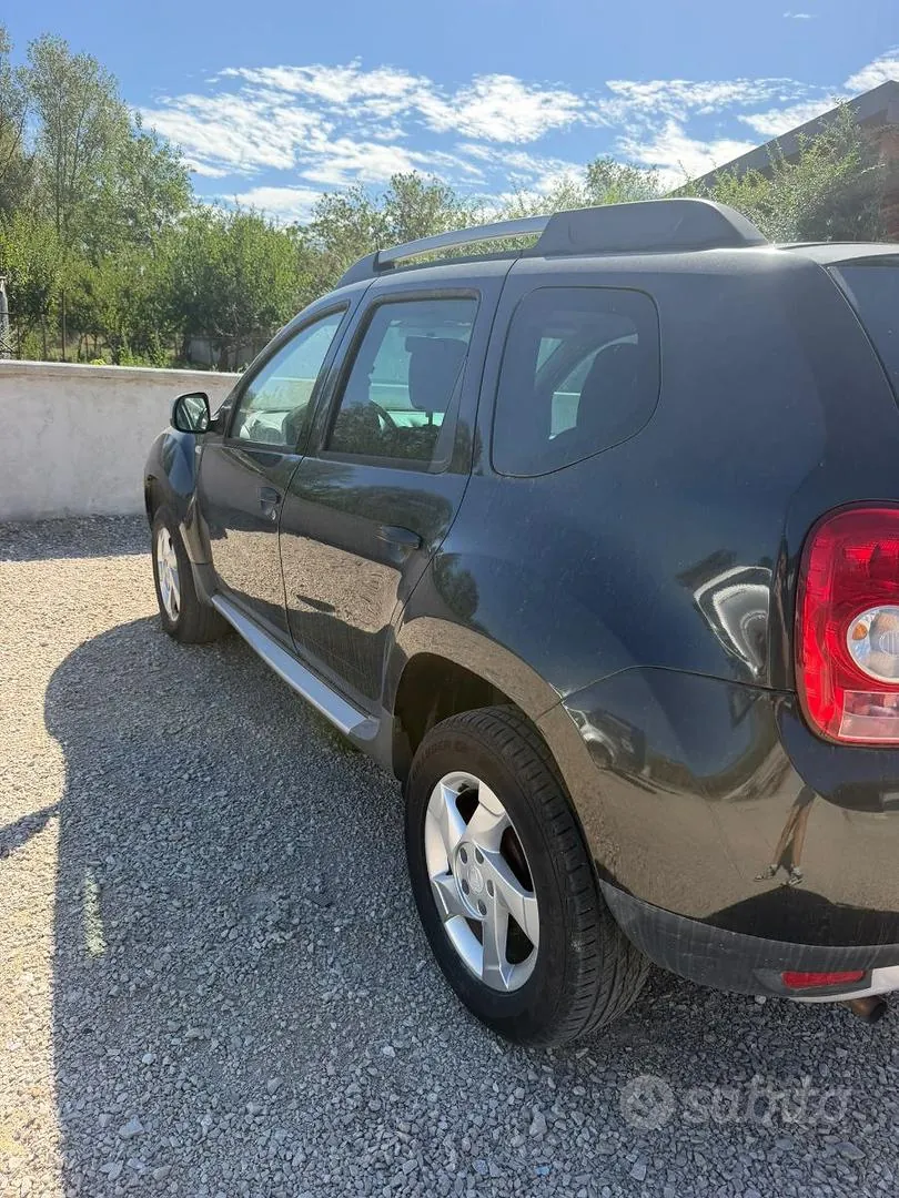 Dacia Duster 2010 photo 2