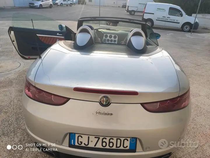 Alfa Romeo Spider 2007 photo 4