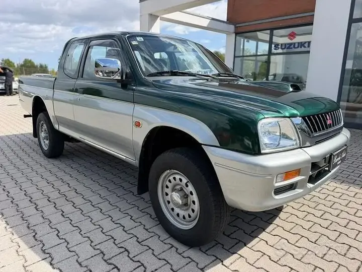 Mitsubishi L200 1999 photo 3