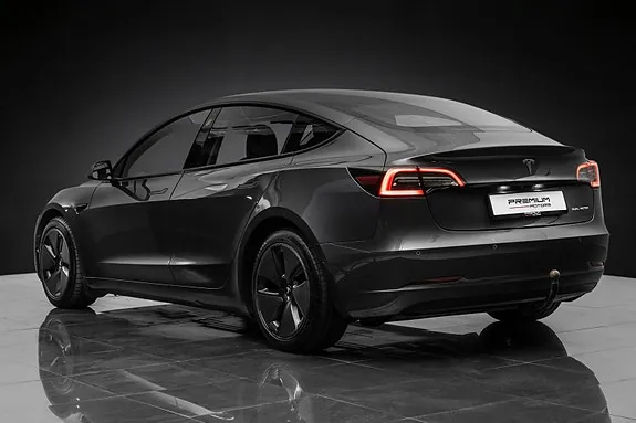 Tesla Model 3 2022 photo 5