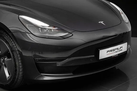 Tesla Model 3 2022 photo 2