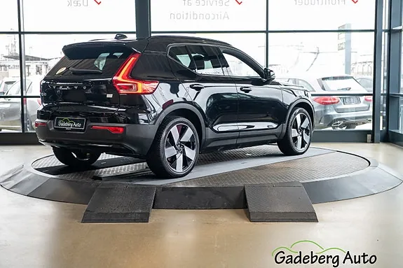 Volvo Xc40 2023 photo 2