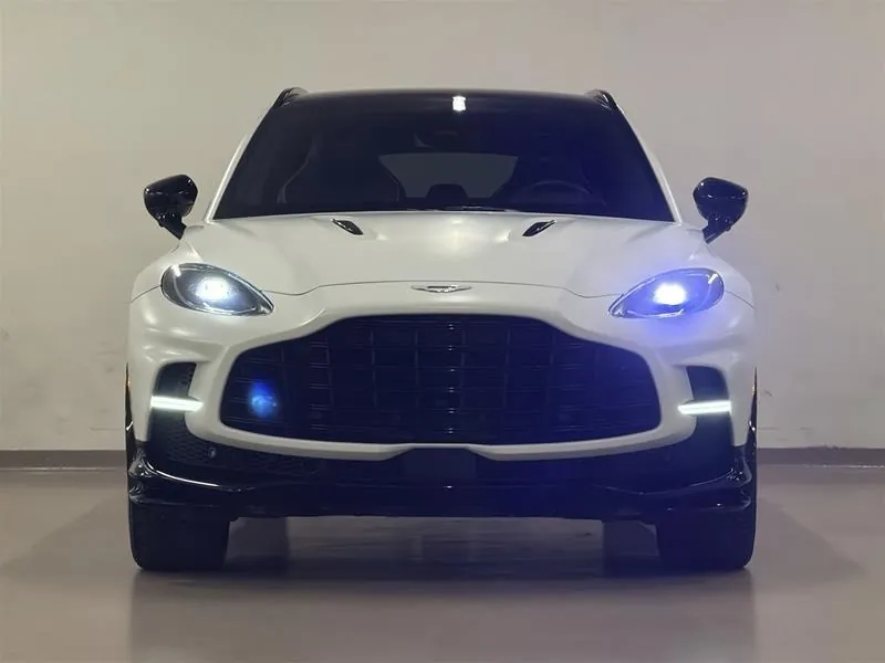 Aston Martin Dbx707 2025 photo 2