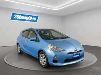 Toyota Aqua 2013 photo 4