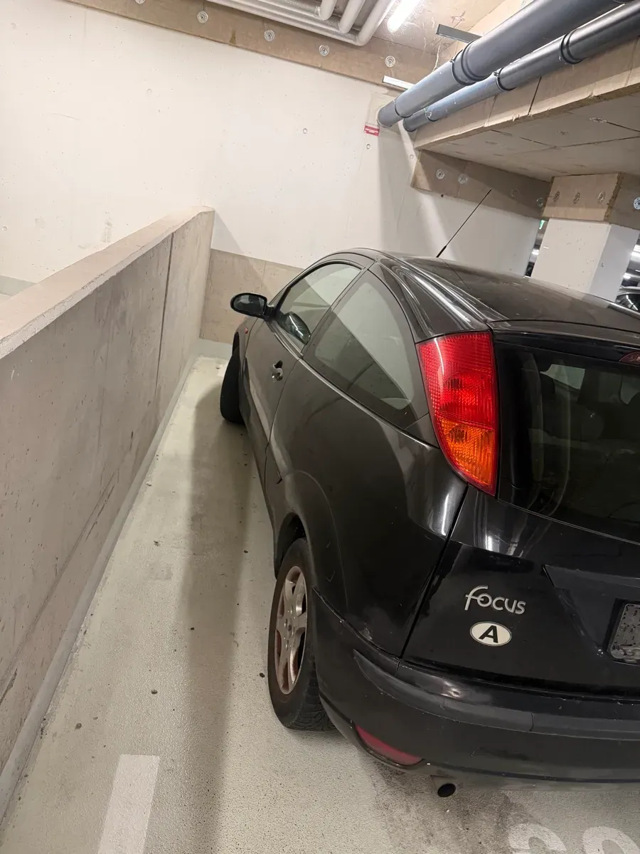 Ford Focus 2001 photo 2