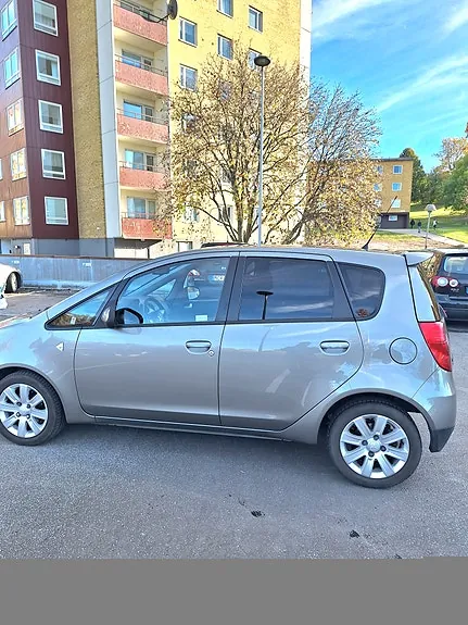 Mitsubishi Colt 2010 photo 3