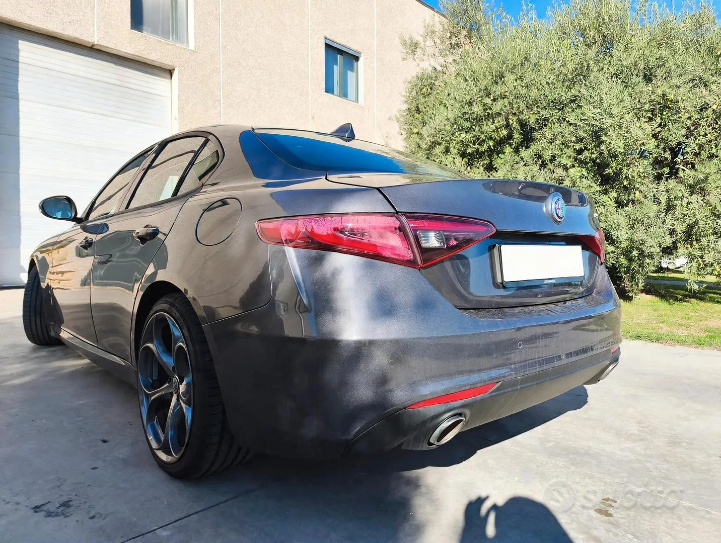 Alfa Romeo Giulia 2018 photo 2