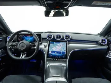Mercedes-Benz C-Class 2025 photo 3