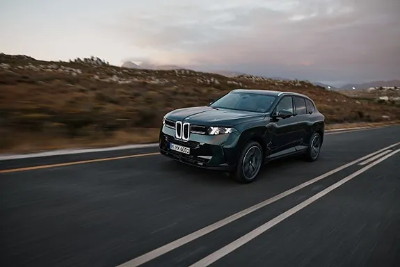 BMW X5 2027 photo 2