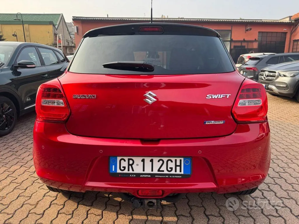 Suzuki Swift 2023 photo 3