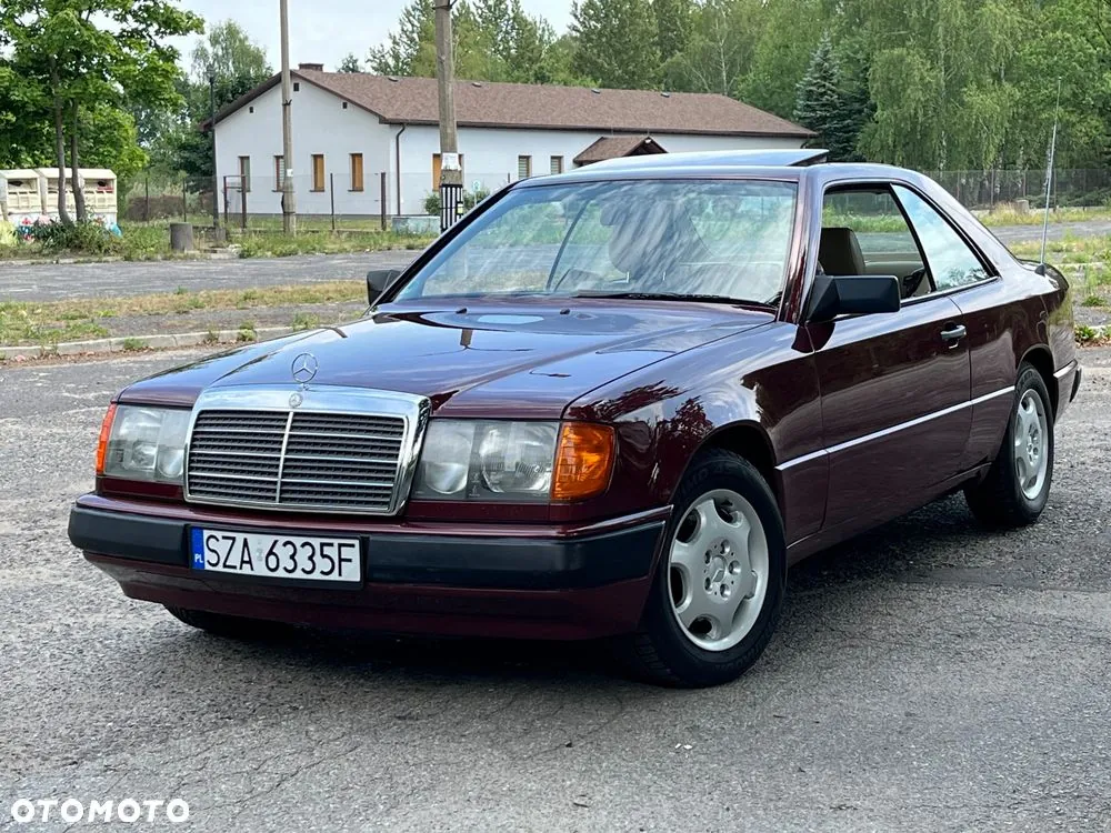 Mercedes-Benz W124 1988 photo 3