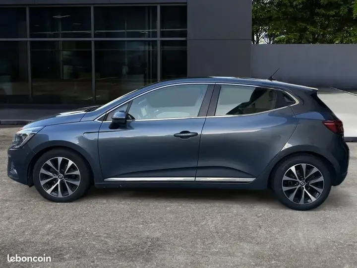 Renault Clio 2021 photo 2