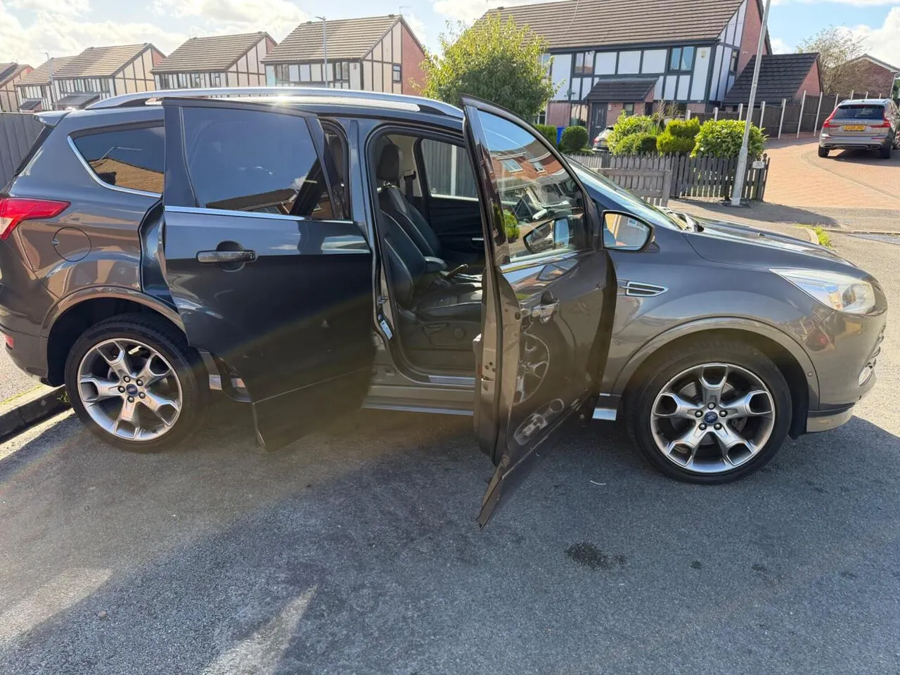 Ford Kuga 2016 photo 4