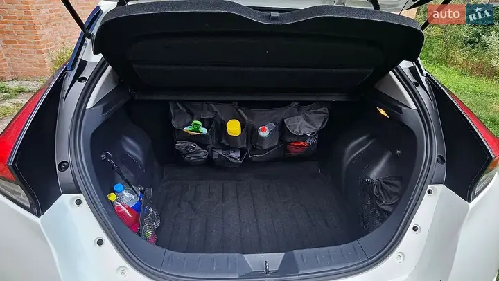 Nissan Leaf 2021 photo 4