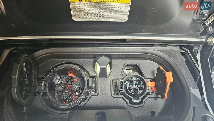 Nissan Leaf 2021 photo 3