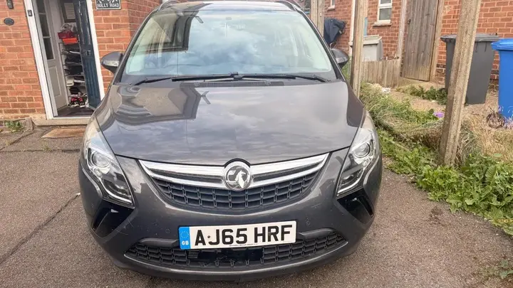 Vauxhall Zafira 2016 photo 2