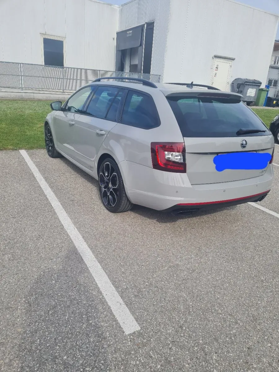 Skoda Octavia 2017 photo 2