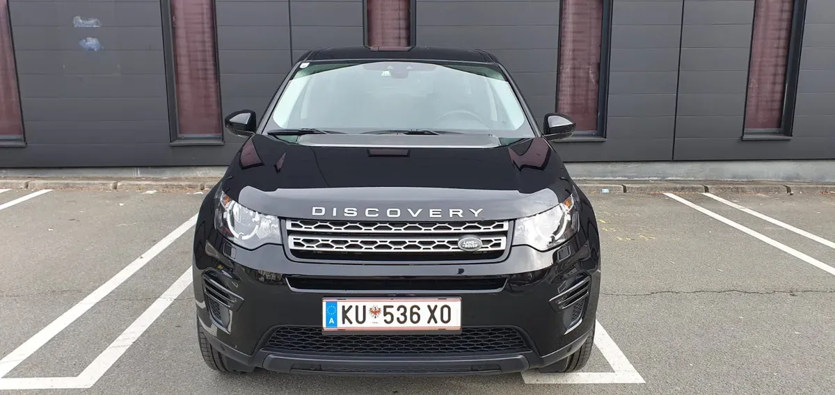 Land Rover Discovery Sport 2019 photo 2