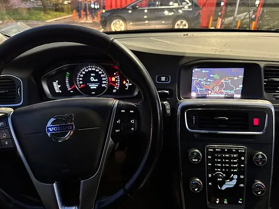 Volvo V60 2018 photo 5