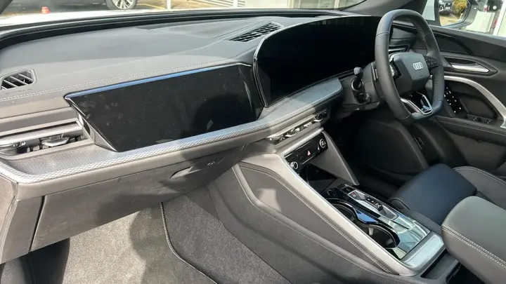 Audi Q5 2026 photo 2