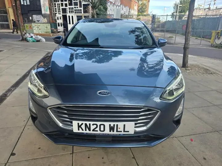 Ford Focus 2020 photo 2
