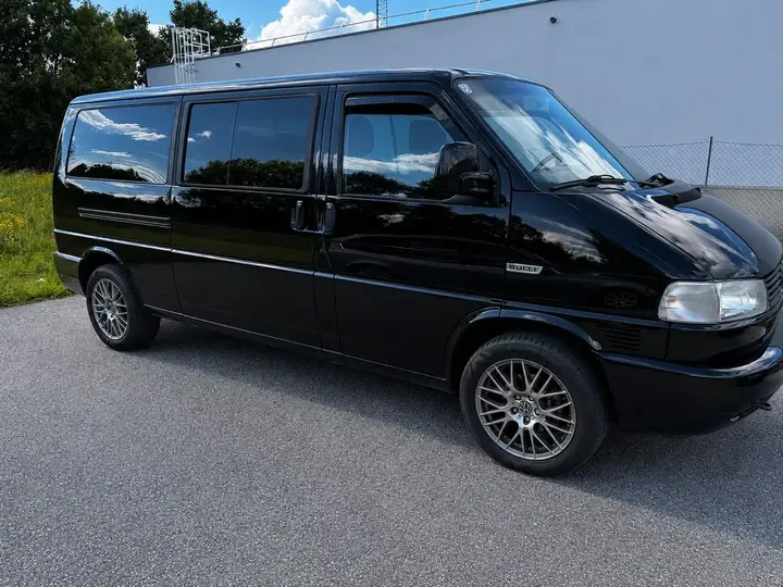 Volkswagen Caravelle 2002 photo 3