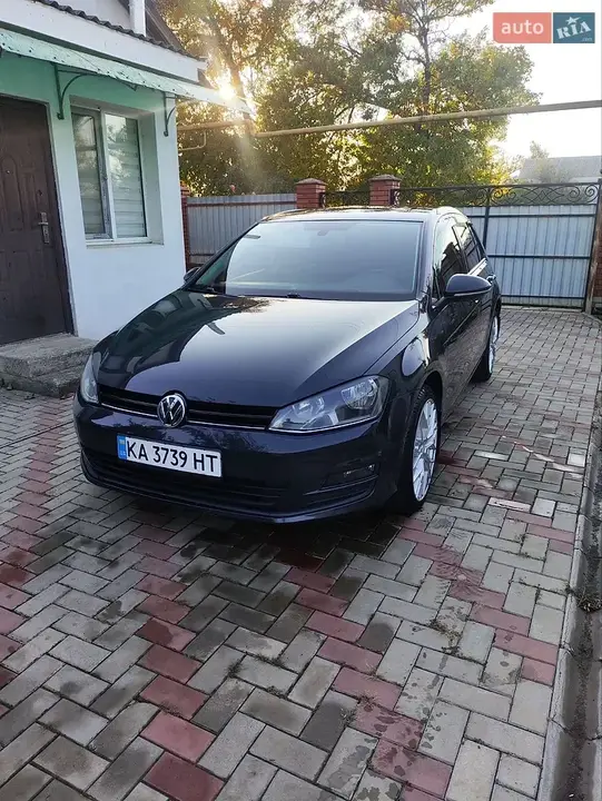 Volkswagen Golf 2014 photo 2