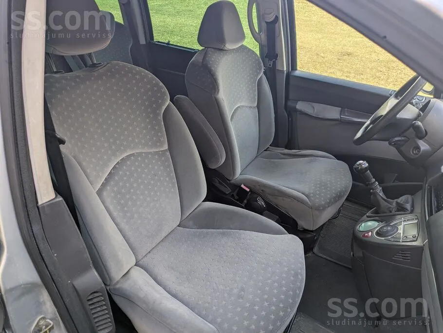 Peugeot 807 2004 photo 5