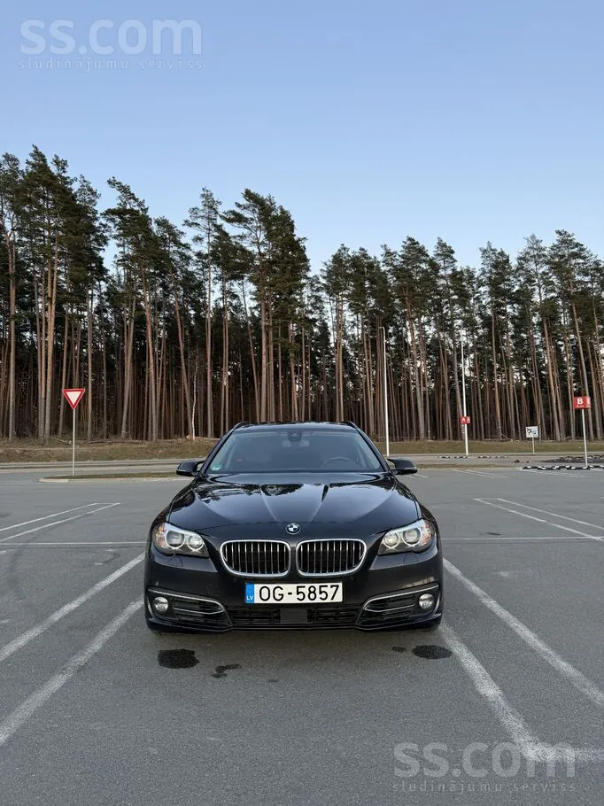 BMW 530 2013 photo 2