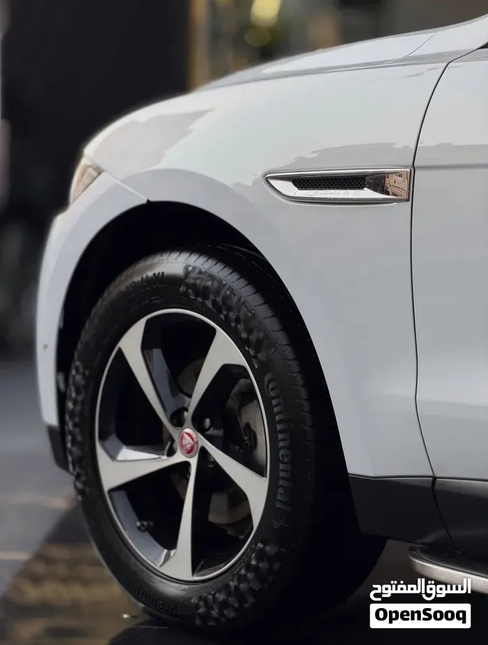 Jaguar F-Pace 2020 photo 3