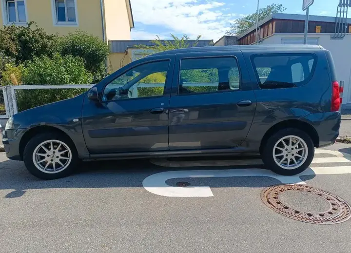 Dacia Logan