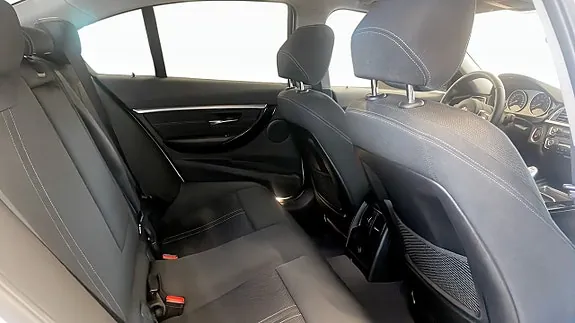 BMW 330E 2017 photo 5