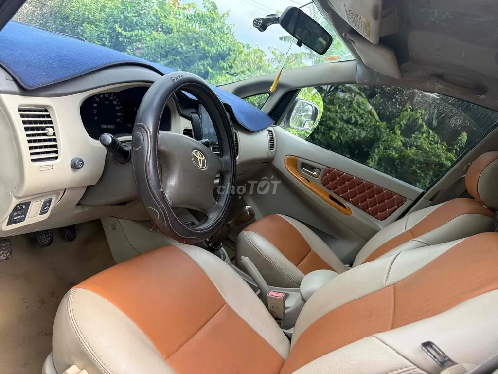 Toyota Innova 2009 photo 3