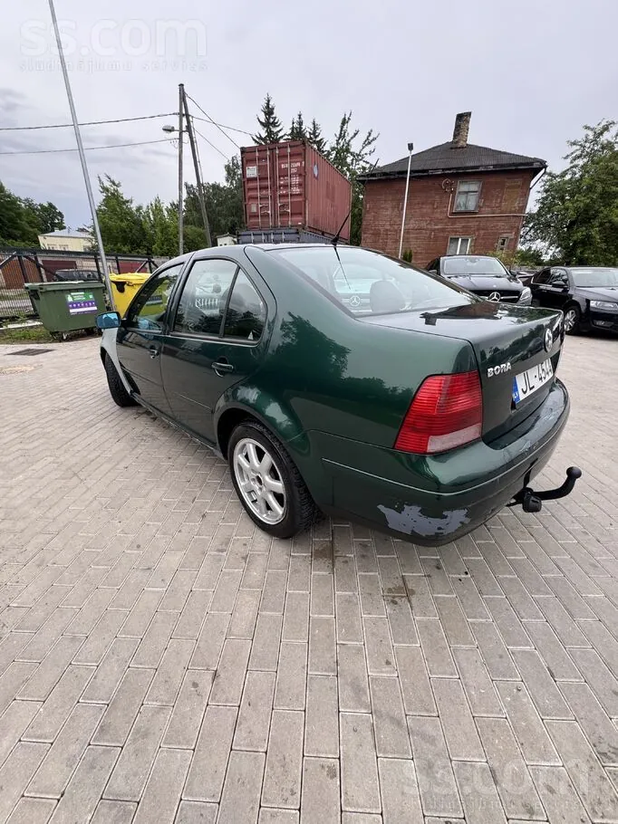 Volkswagen Bora 2000 photo 4