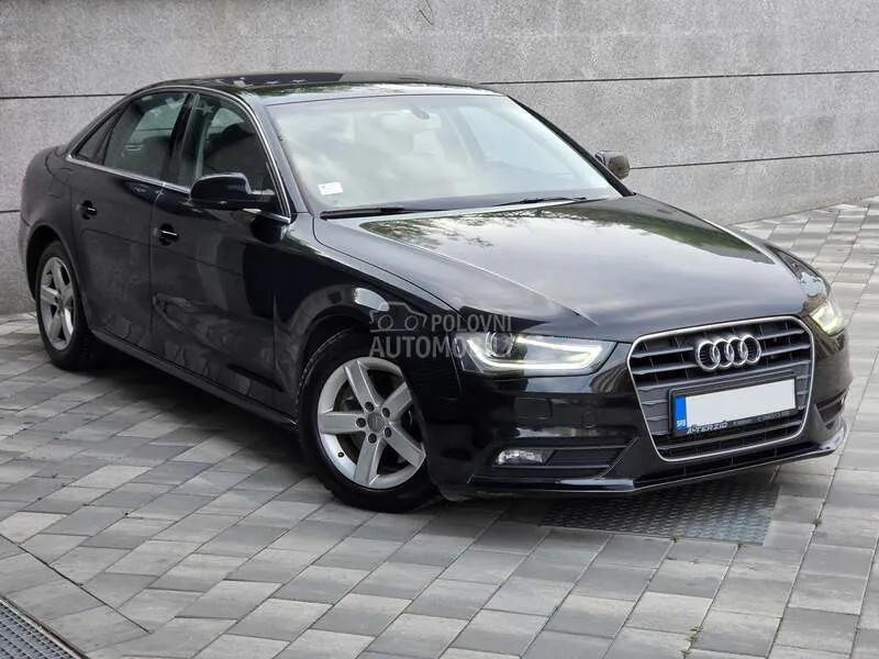 Audi A4 2012 photo 4